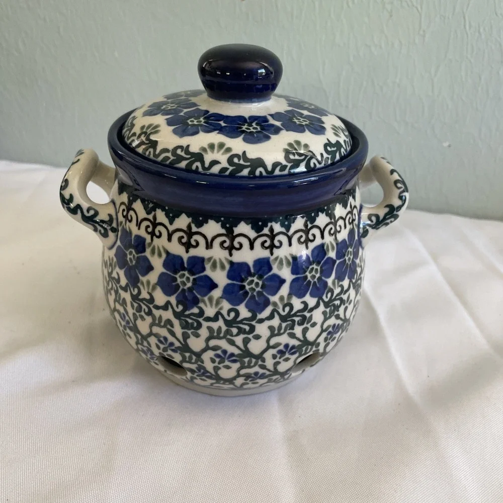 Vintage Polish Pottery Handled Garlic Onion Jar Made In Poland Blue Flowers 6in